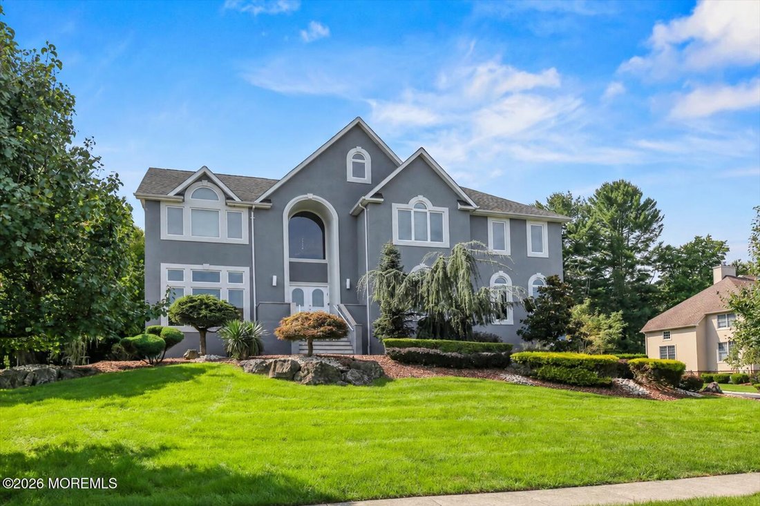 House in Marlboro Township, New Jersey, United States 2 - 19023017