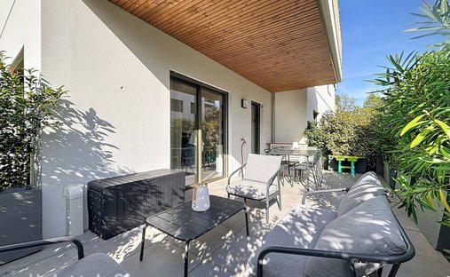 Apartment in Sainte-Foy-lès-Lyon, Auvergne-Rhône-Alpes, France 1