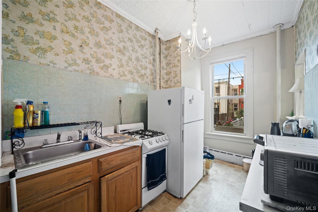 House in New York, New York, United States 4 - 19023490