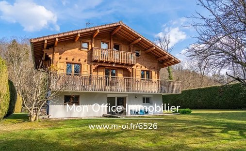 Casa en Saint-Martin-Bellevue, Fillière, Francia 1