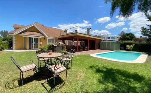 House in La Tahona, Canelones Department, Uruguay 1