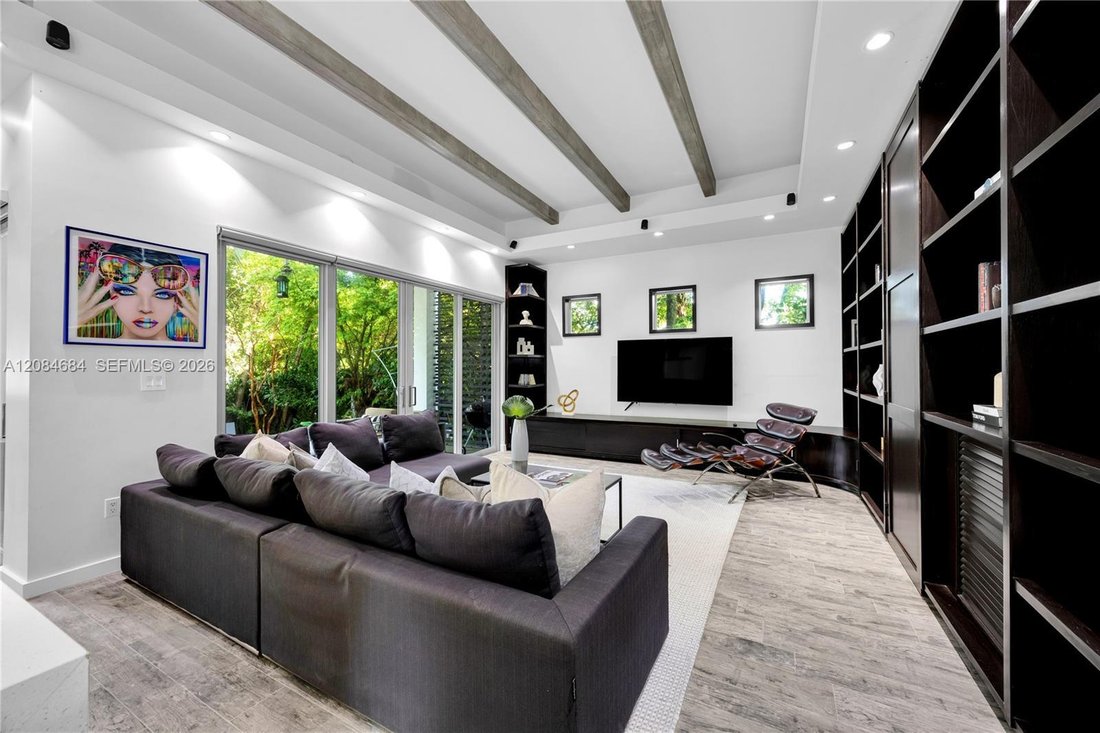 House in Miami, Florida, United States 5 - 19025032