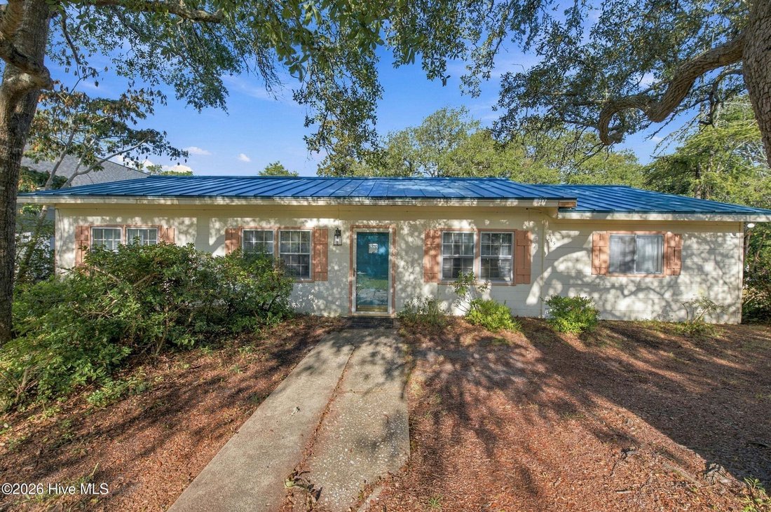House in Oak Island, North Carolina, United States 1 - 19020716