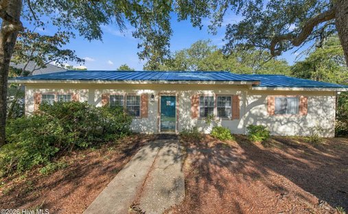House in Oak Island, North Carolina, United States 1