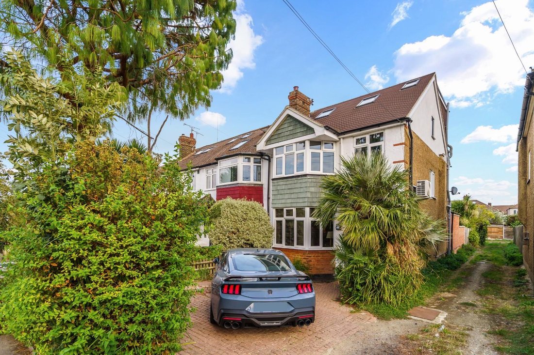 Casa a Epsom and Ewell, Inghilterra 1 - 19023074