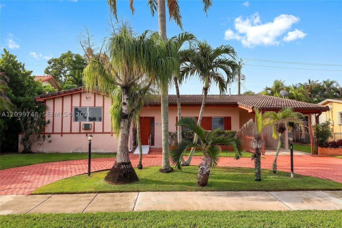 House in Miami, Florida, United States 1 - 19023358