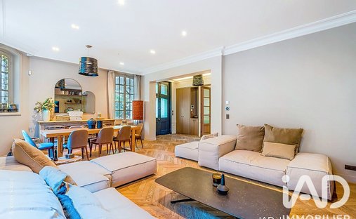 House in Vincennes, Ile-de-France, France 1