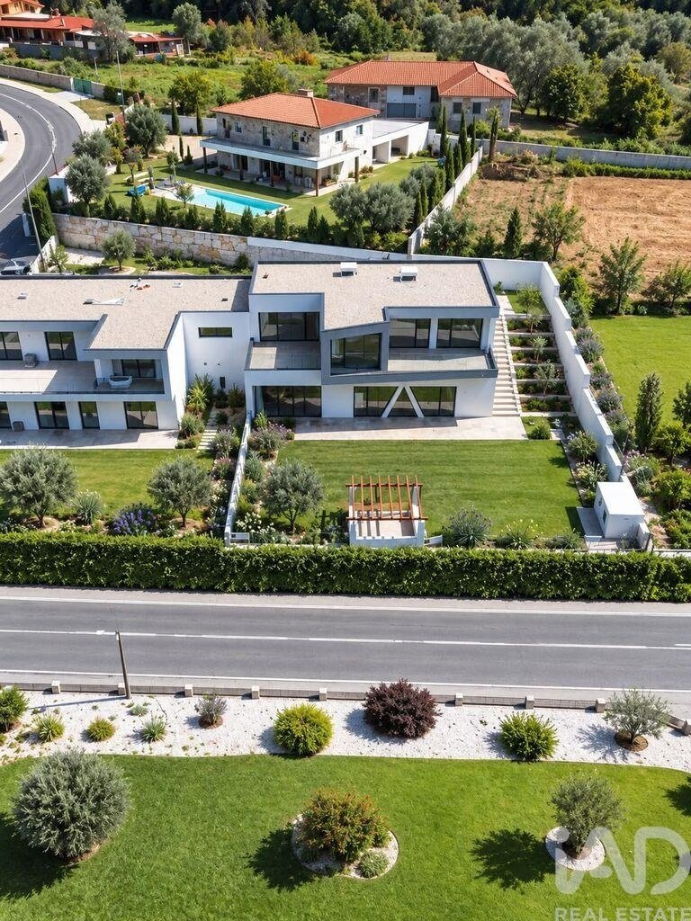 Townhouse in Rebordoes (Santa Maria), Viana do Castelo District, Portugal 4 - 19033011