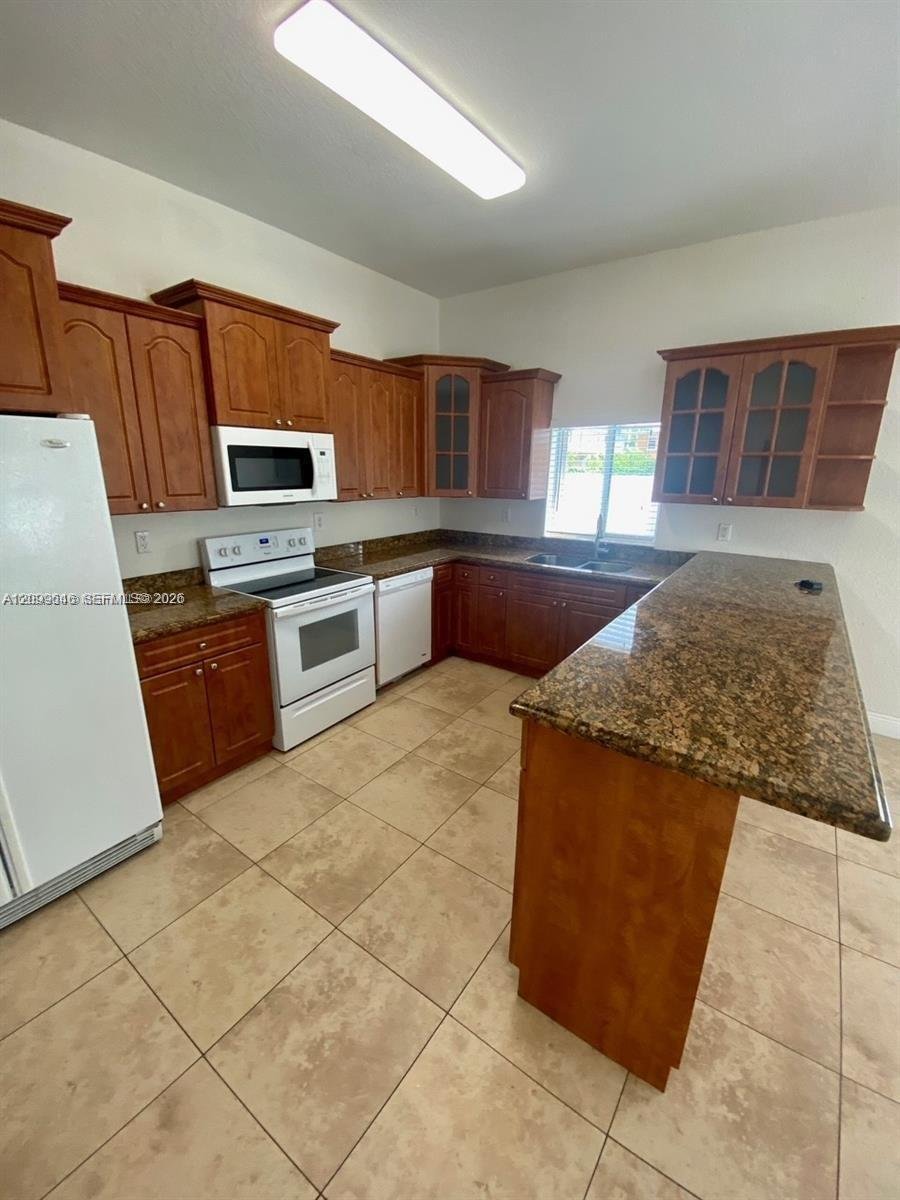 Hialeah, Florida, United States 1 - 19025313