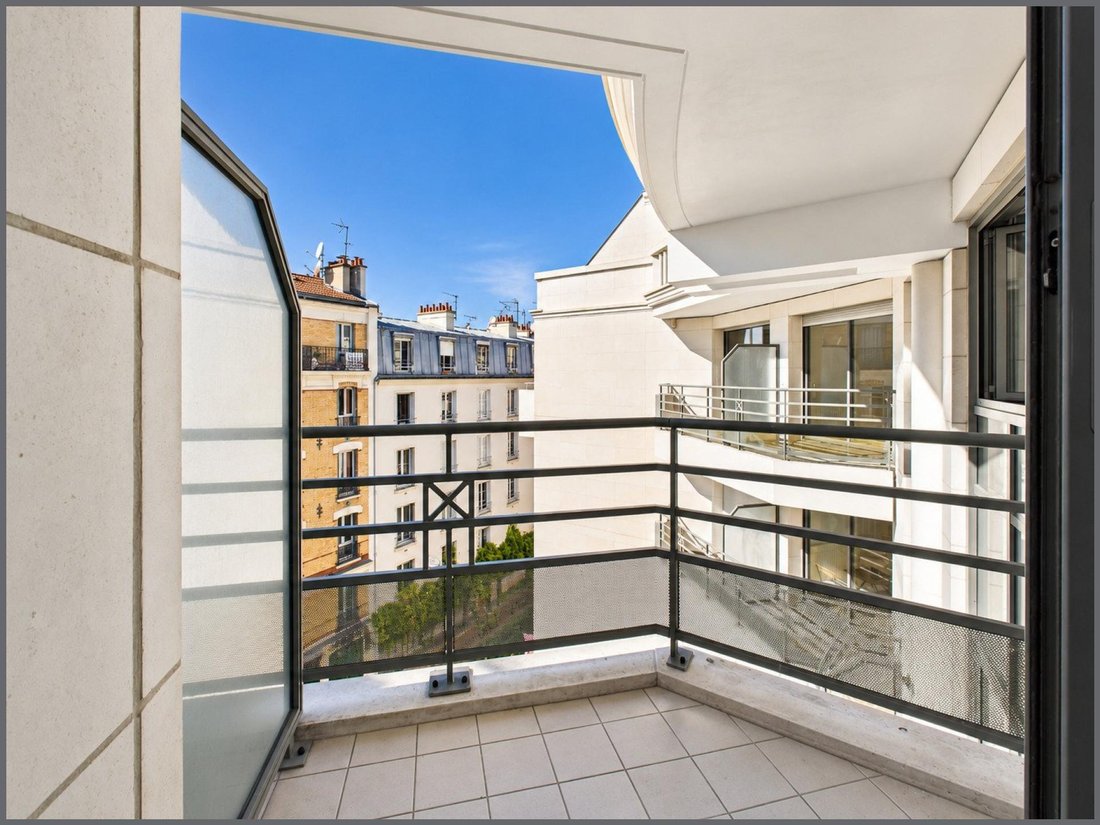 Apartment in Hôtel de Ville-Planchette, Levallois-Perret, France 3 - 19033077