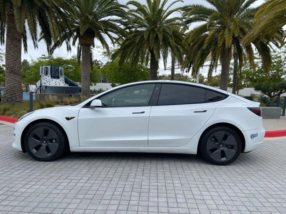 Sedan in Riverside, CA, United States 5 - 19029615