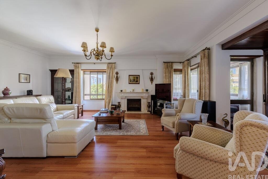 Apartment in Areeiro, Lisbon, Portugal 1 - 19028502