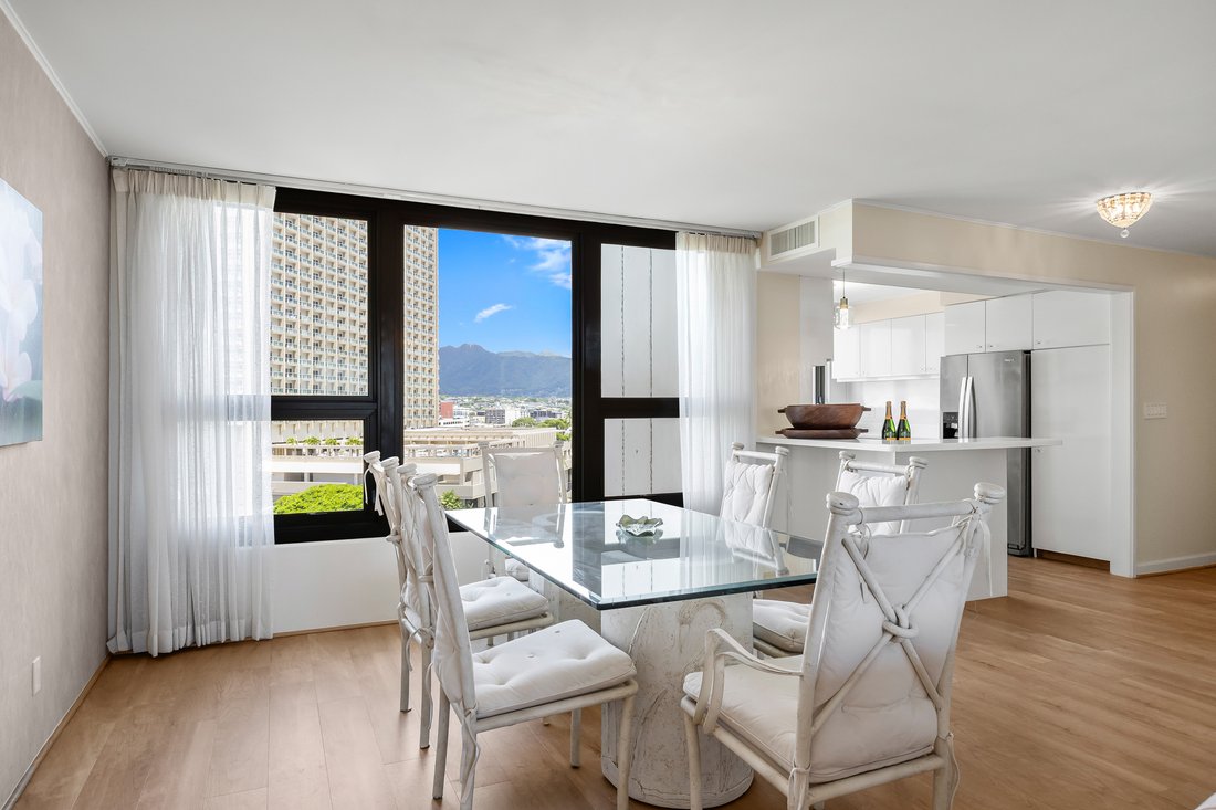 Condo in Honolulu, Hawaii, United States 3 - 19028159