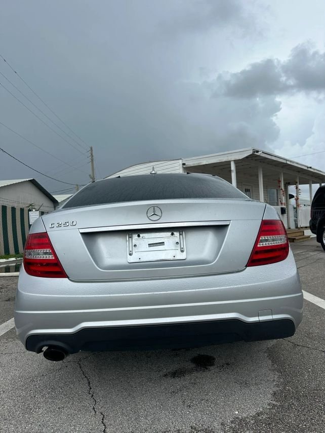 Sedan in Stuart, FL, United States 5 - 19025821