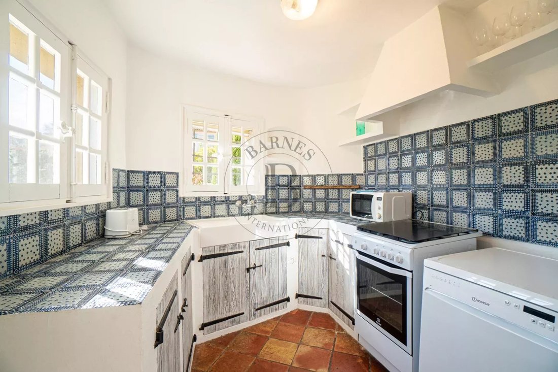 Villa in Les Indes les-Groulles, Mouans-Sartoux, France 5 - 19029928