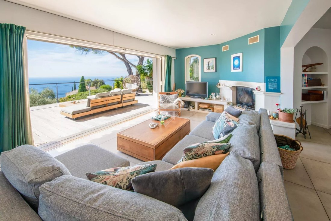 Villa in Carqueiranne, Provence-Alpes-Côte d'Azur, France 5 - 19029977