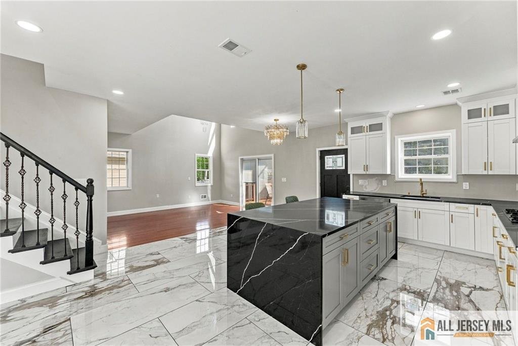 House in Metuchen, New Jersey, United States 4 - 19032054
