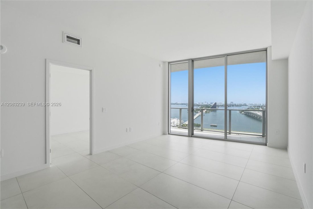 Condo in Miami, Florida, United States 1 - 19025228