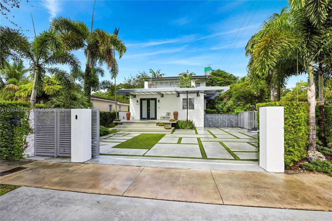 House in Miami, Florida, United States 1 - 19025032