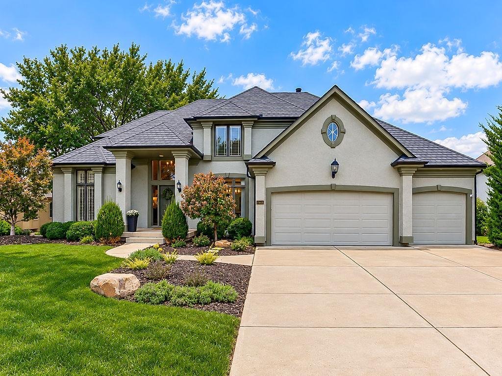 House in Olathe, Kansas, United States 1 - 19027340
