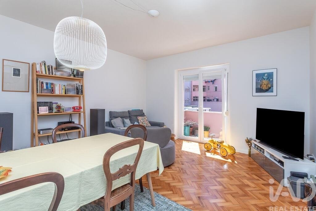 Apartment in Areeiro, Lisbon, Portugal 2 - 19028383