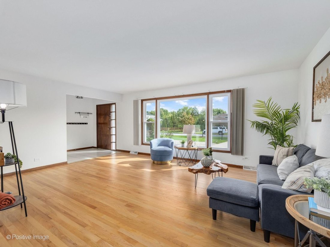 House in Darien, Illinois, United States 2 - 19030892