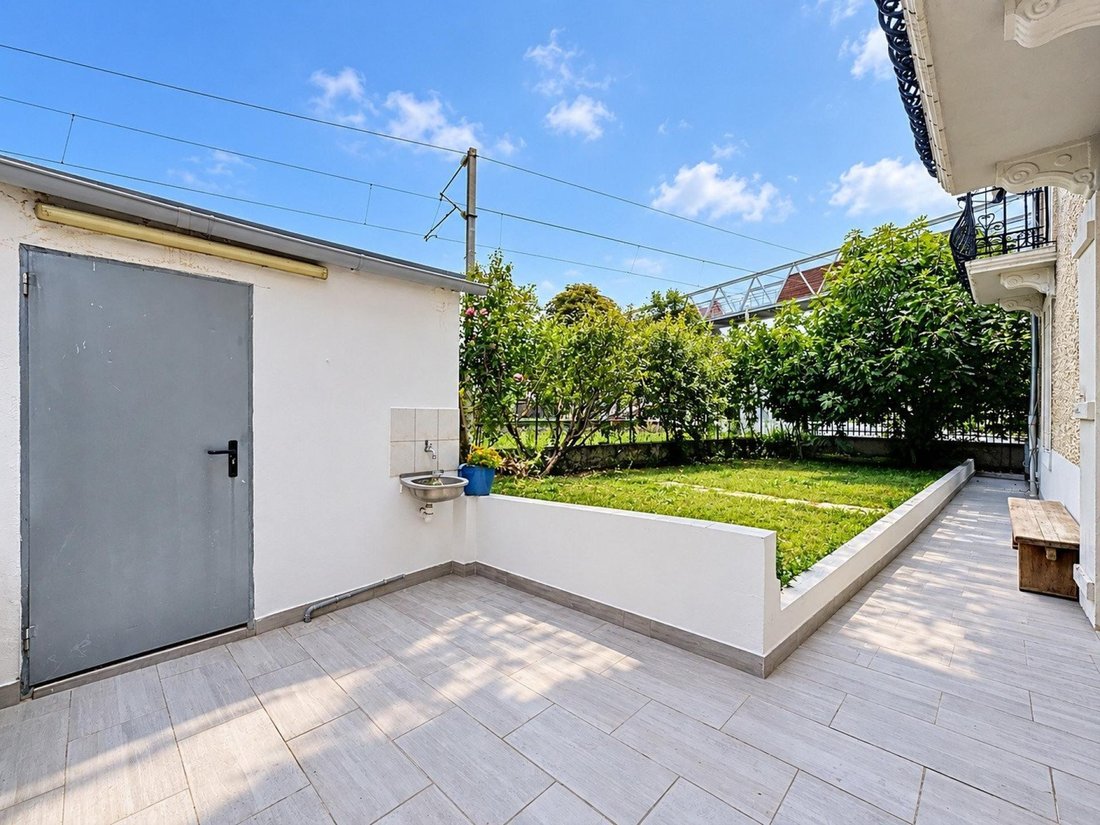 House in Est, Ville-la-Grand, France 3 - 19033085