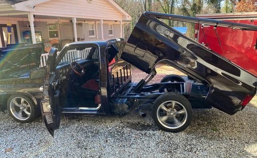 1984 Chevrolet C10 Deluxe in Glendale, United States 1