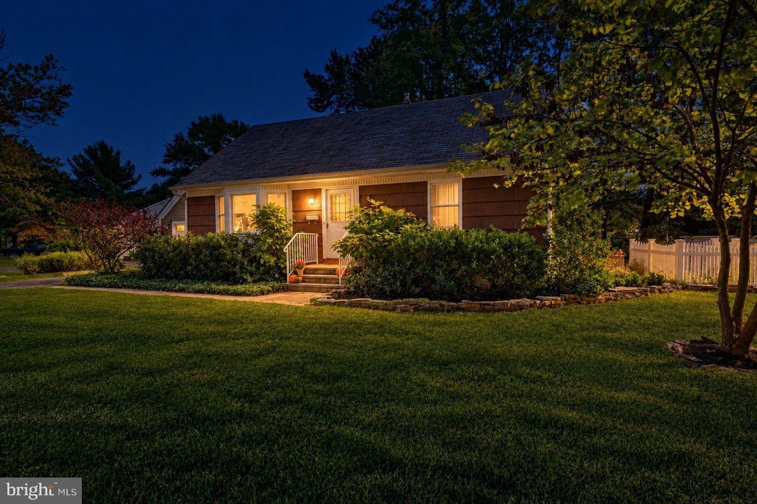 House in Hopewell Township, New Jersey, United States 2 - 19034026