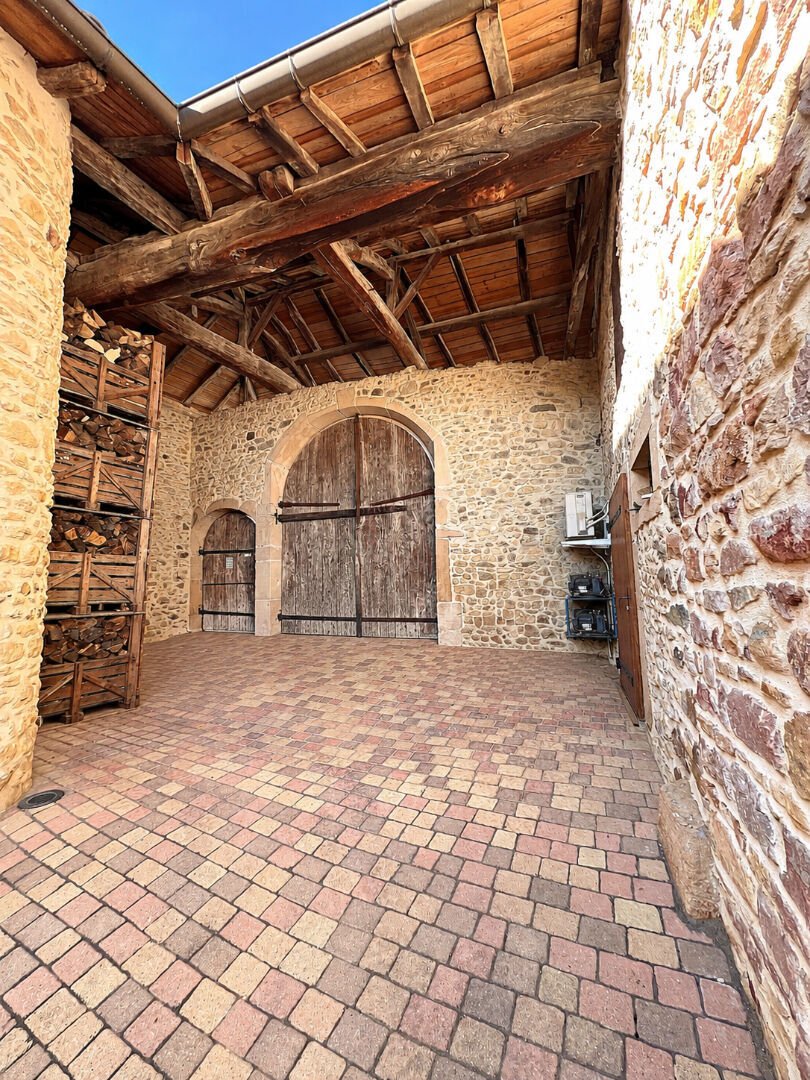 Villa in Lancie, Auvergne-Rhône-Alpes, France 2 - 19033034