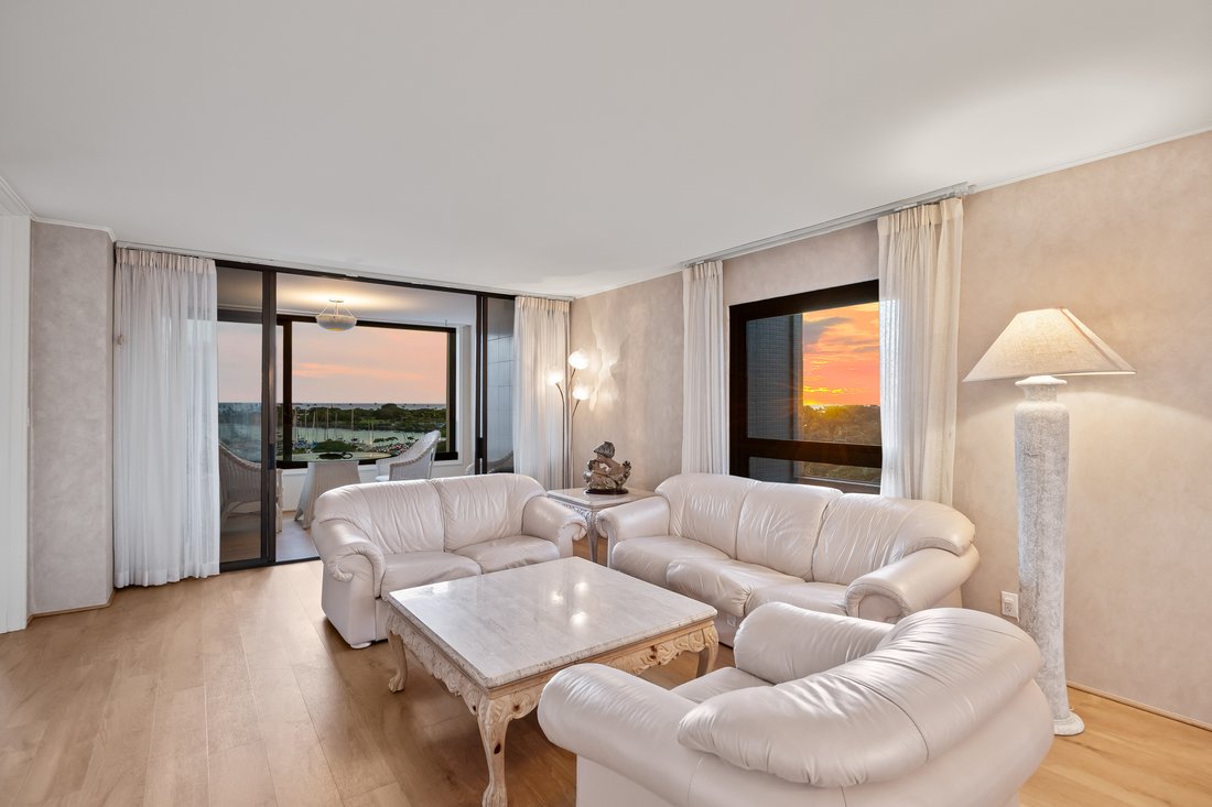 Condo in Honolulu, Hawaii, United States 1 - 19028159