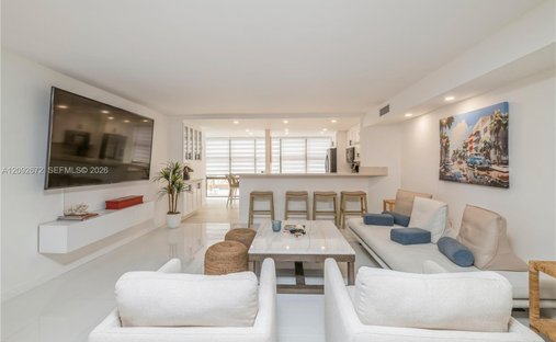 Condo in Miami Beach, Florida, United States 1