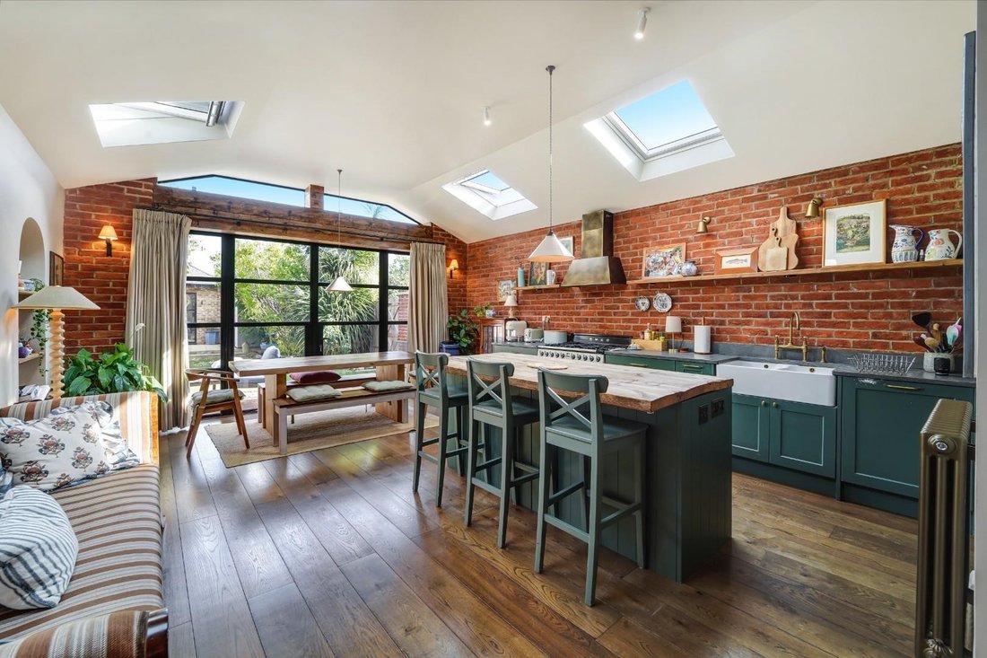 Casa a Epsom and Ewell, Inghilterra 2 - 19023074