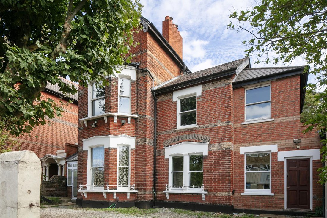 House in Oval, Lambeth (Greater London), England 1 - 19023004