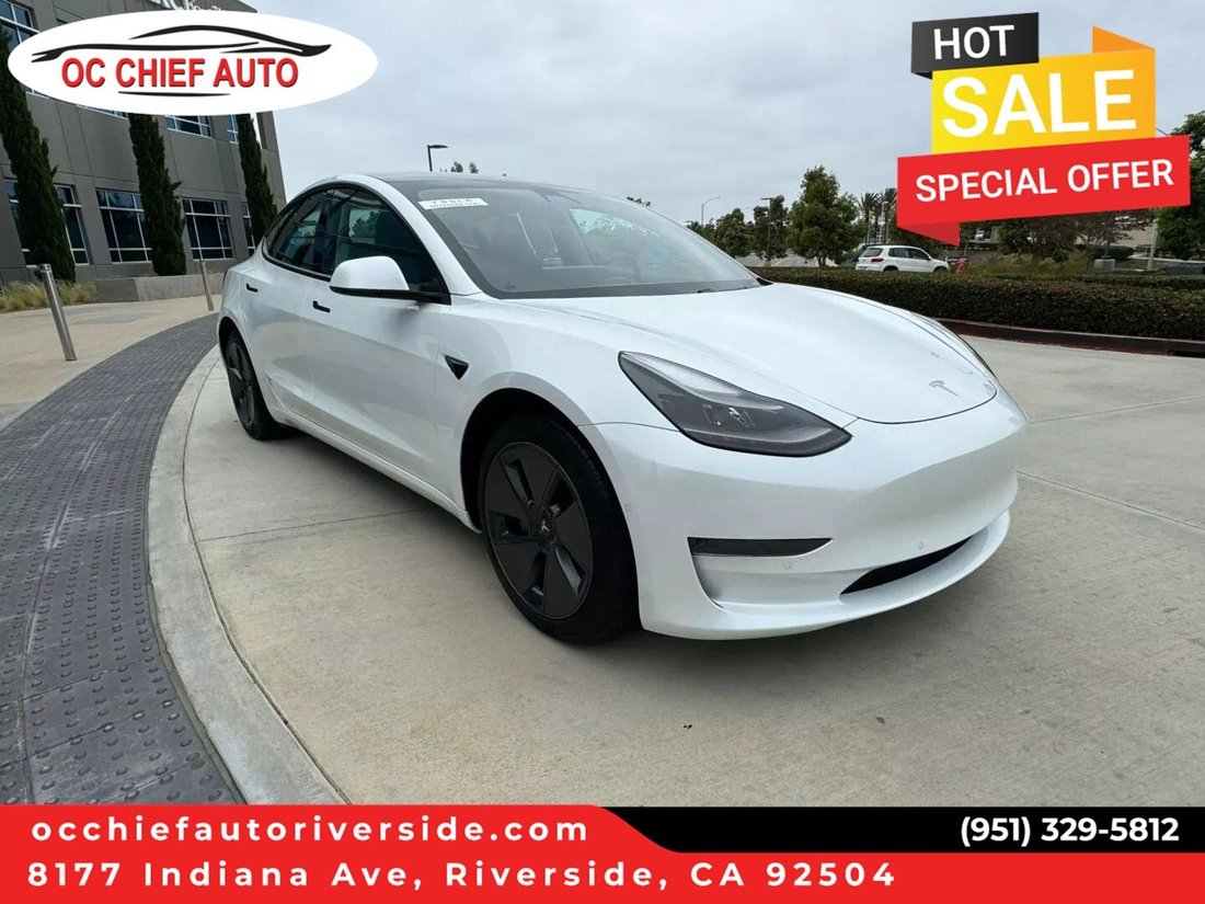 Sedan in Riverside, CA, United States 1 - 19029635