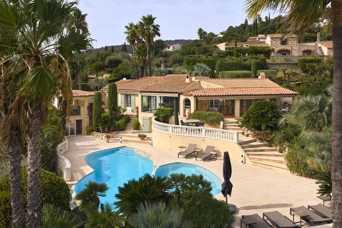 Villa in Grimaud, Provence-Alpes-Côte d'Azur, France 1 - 19029906