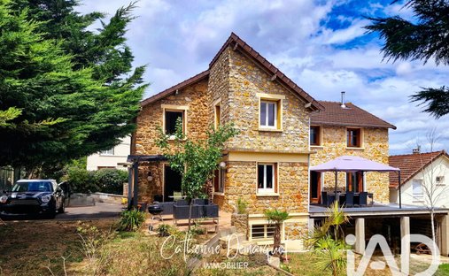 House in Centre Ville, Viry-Chatillon, France 1