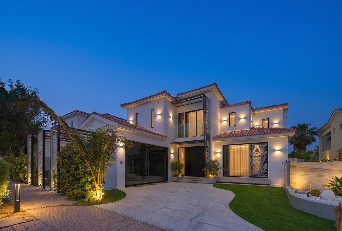 Villa in Al Wasl, Dubai, Vereinigte Arabische Emirate 1 - 19031841
