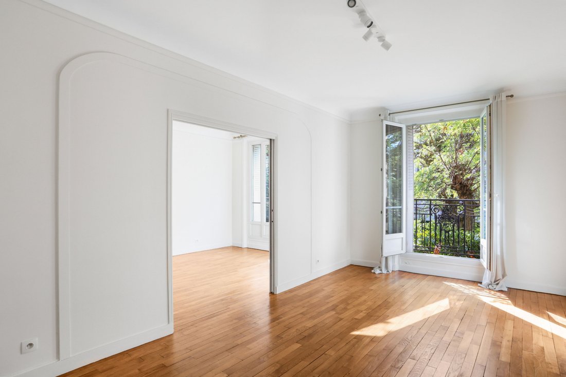 Apartment in Auteuil Sud, Paris 16e Arrondissement, Paris 2 - 19033643