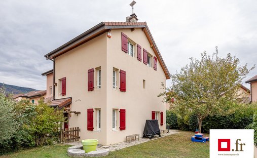 Casa a Beaumont, Auvergne-Rodano-Alpi, Francia 1