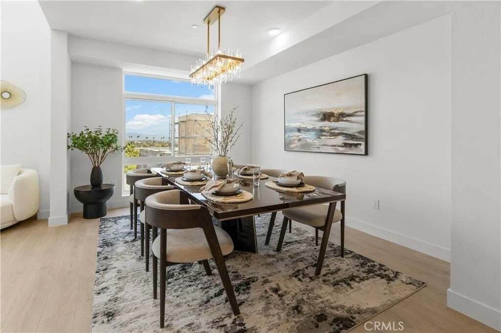 Condo in Alhambra, California, United States 2 - 19027030