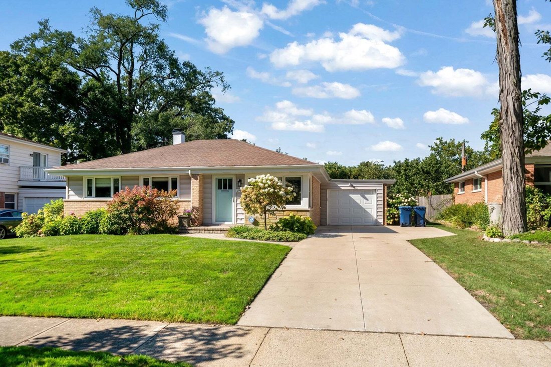 House in Northbrook, Illinois, United States 2 - 19024098