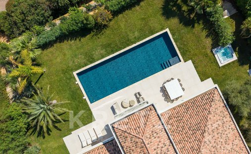 House in Saint-Cyr-sur-Mer, Provence-Alpes-Côte d'Azur, France 1