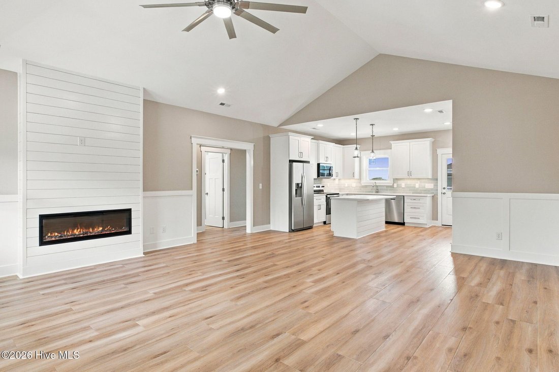 House in Oak Island, North Carolina, United States 3 - 19020697