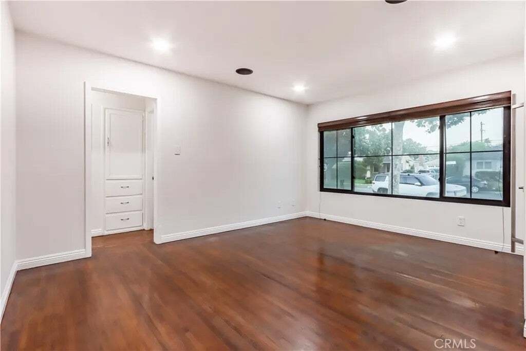 House in Signal Hill, California, United States 4 - 19024446