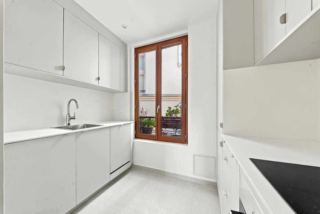 Apartment in Secrétan, Paris 19e Arrondissement, Paris 4 - 19034256