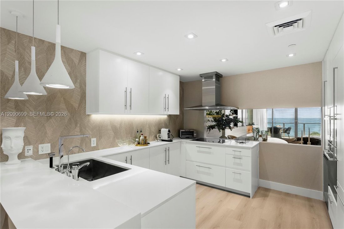 Condo in Key Biscayne, Florida, United States 4 - 19025208