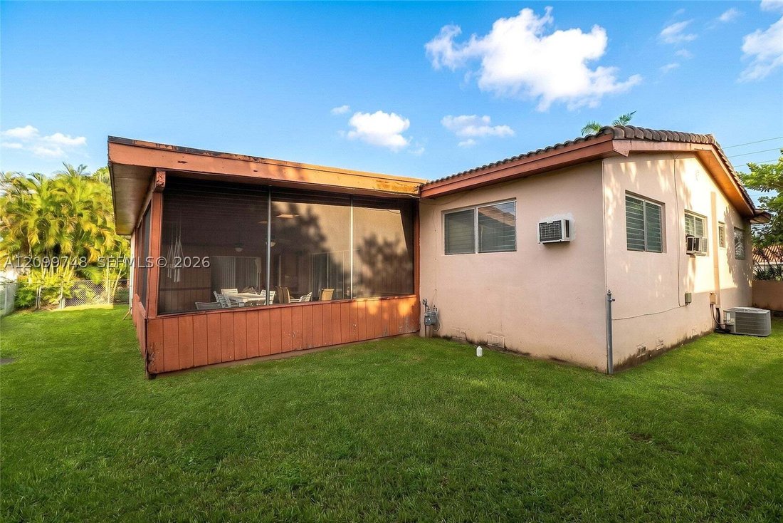 House in Miami, Florida, United States 3 - 19023358