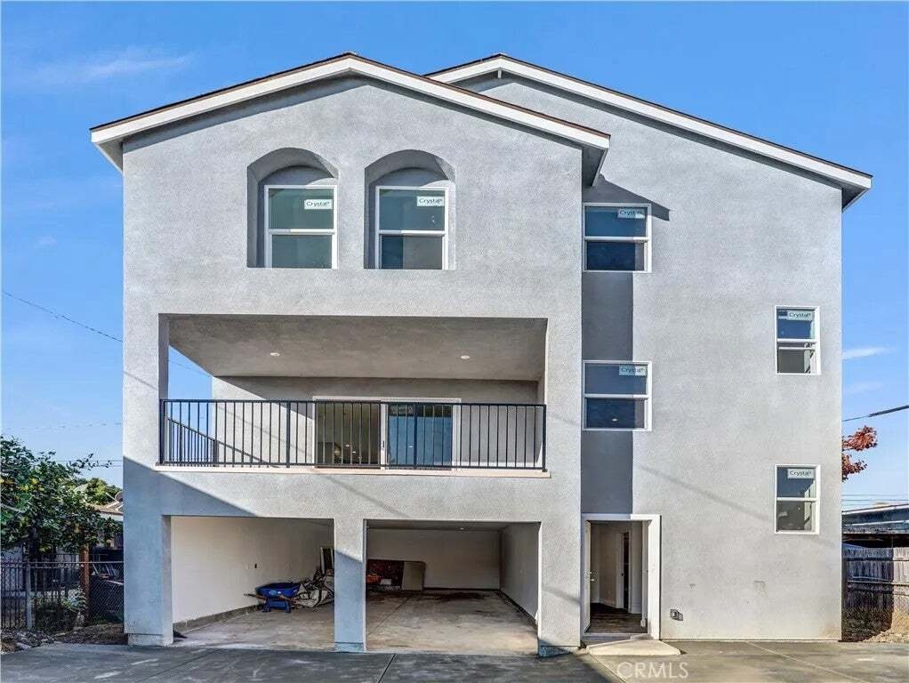 Los Angeles, California, United States 3 - 19027049