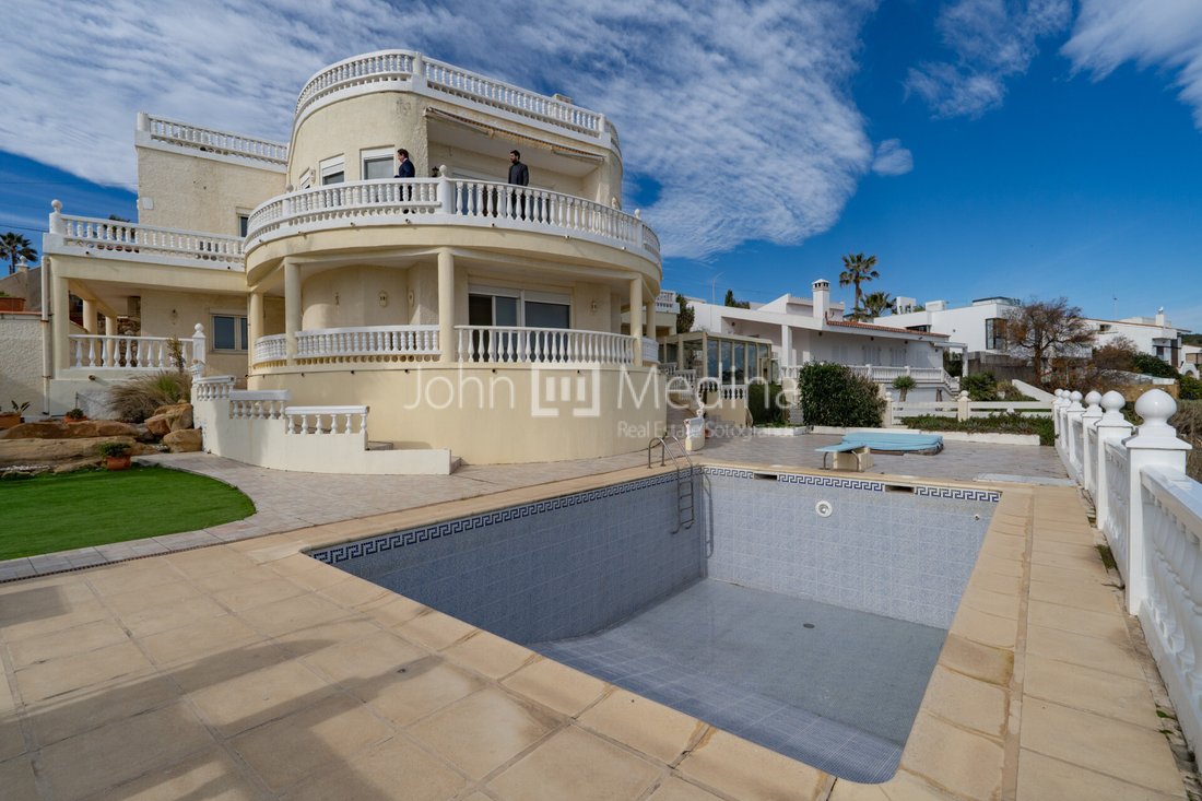 Villa in Sotogrande, San Roque, Andalusia 1 - 19023550